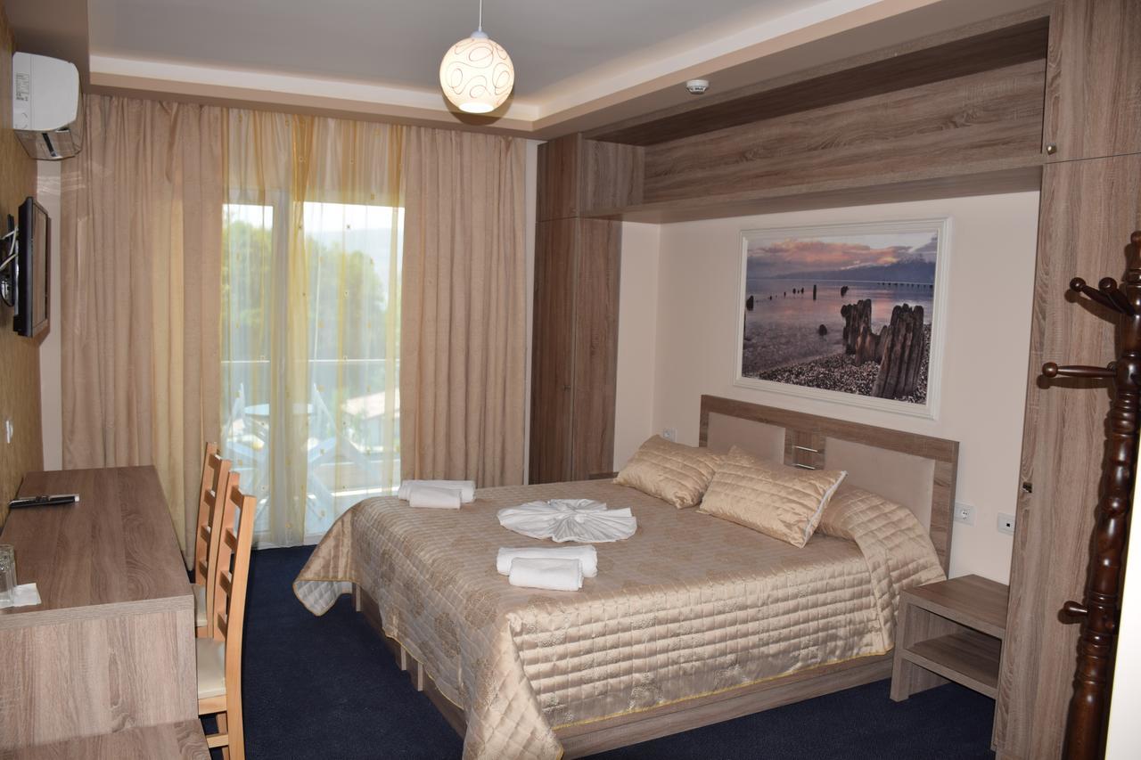 Hotel Pogradeci 2 Tushemisht Buitenkant foto