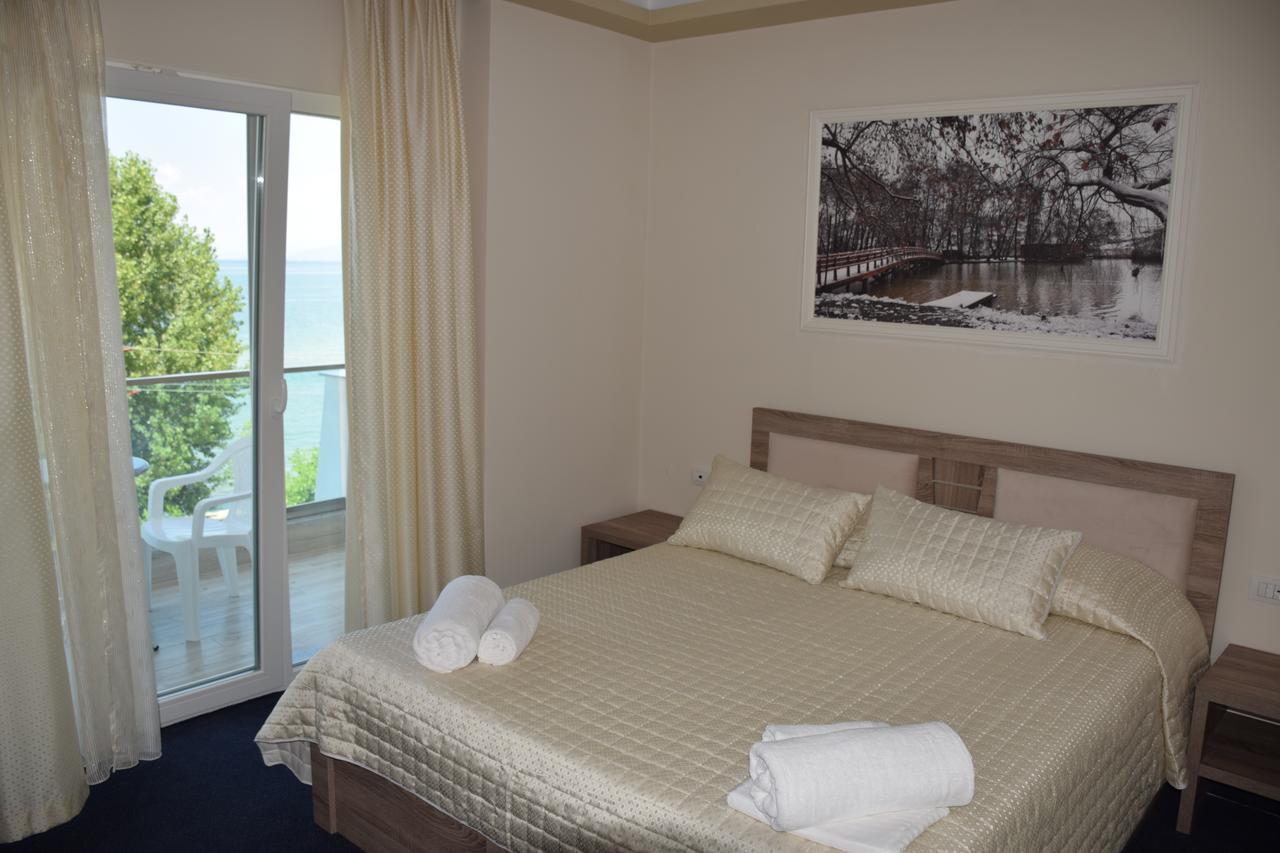 Hotel Pogradeci 2 Tushemisht Buitenkant foto